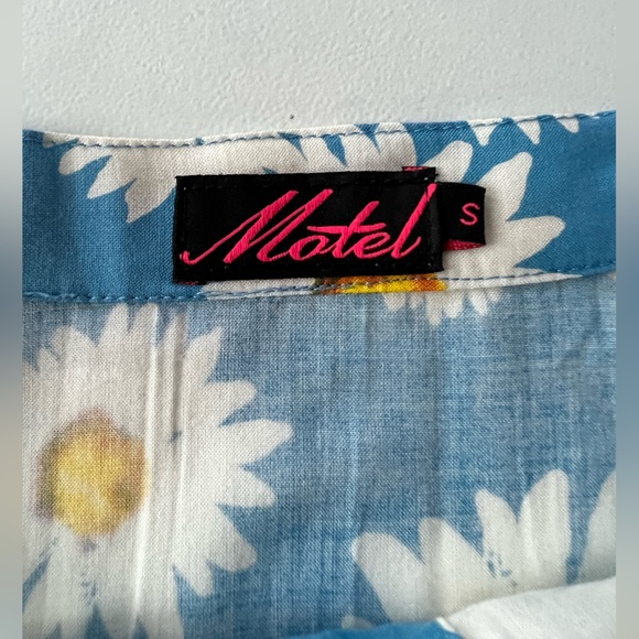 Motel Mini Skirt Women’s size Small - Picture 8 of 9